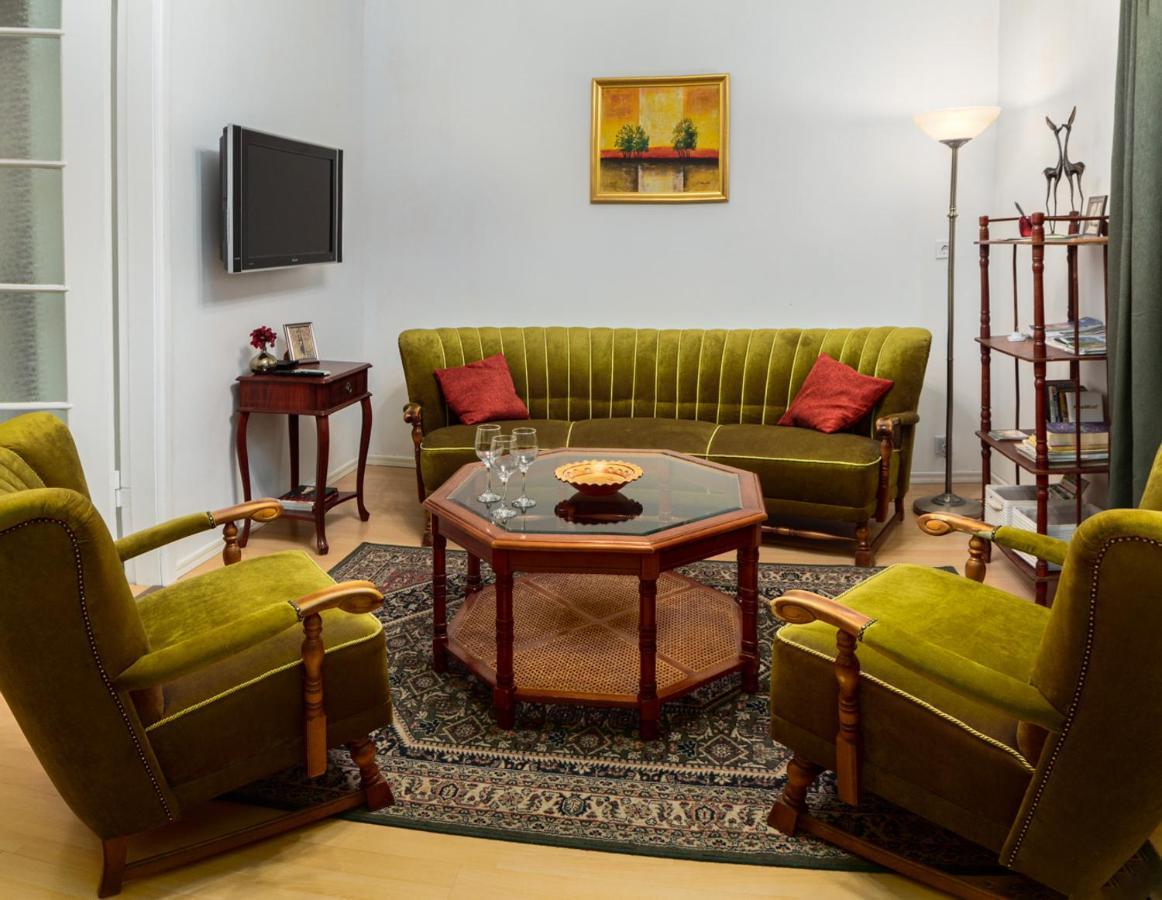 Central Perk Apartments Riga Eksteriør billede